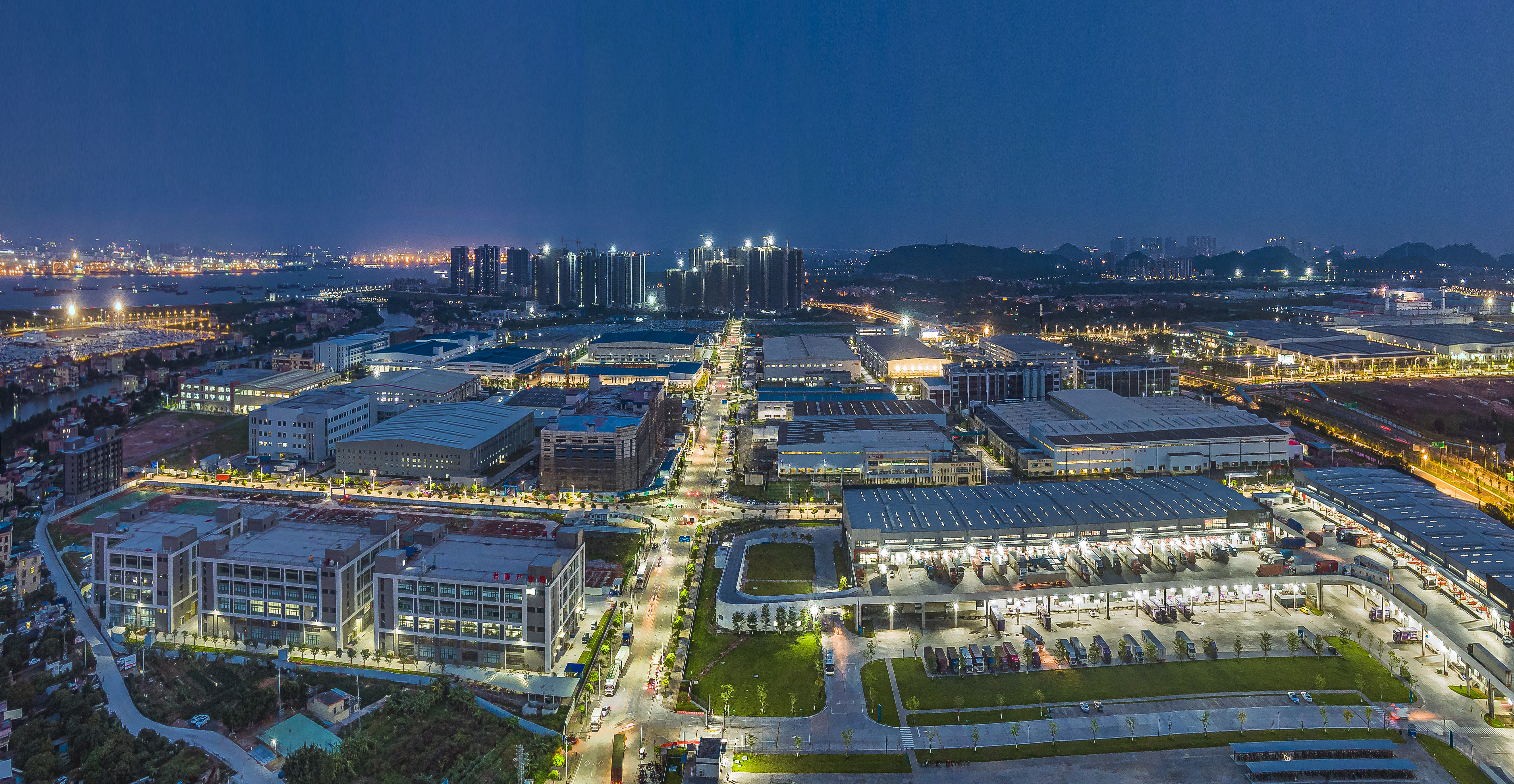 现代产业基地.jpg