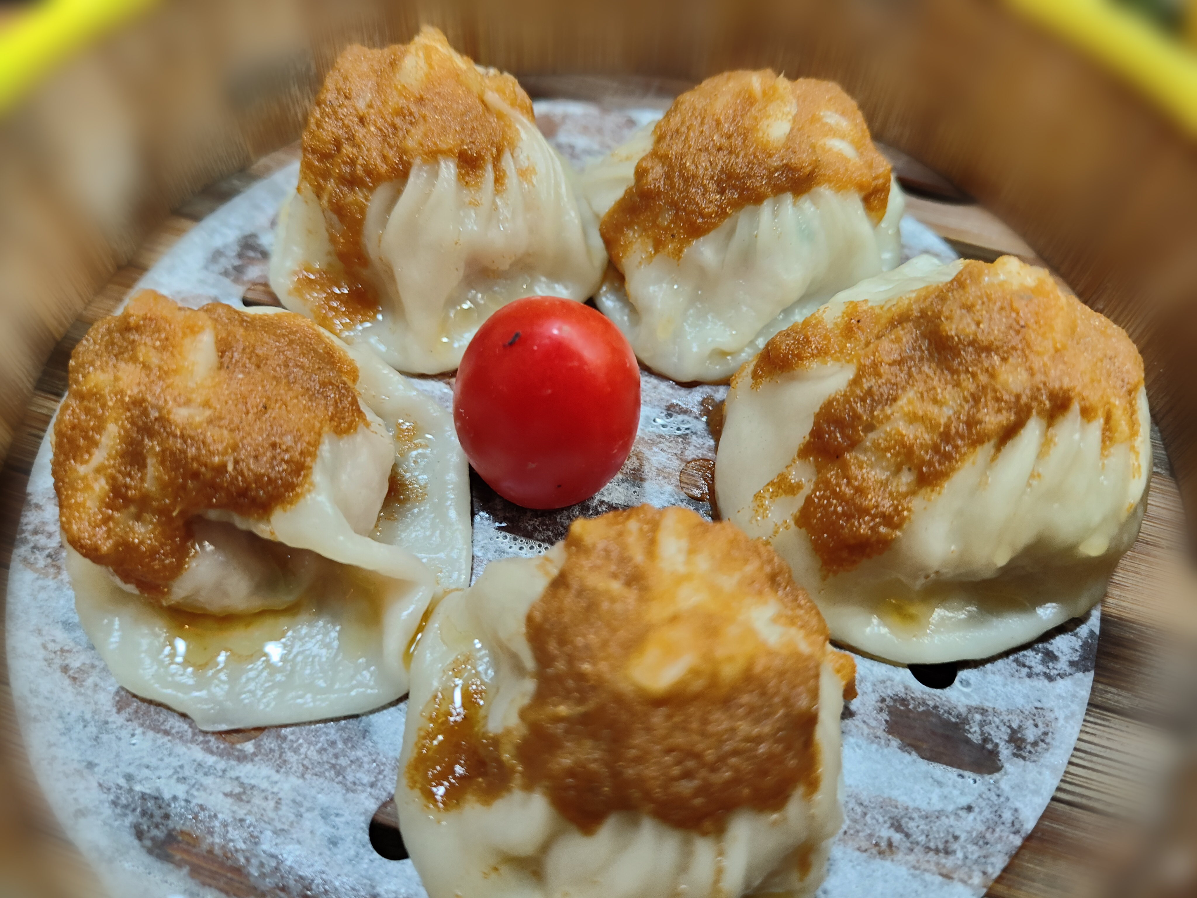 泥虾酱小笼包.jpg