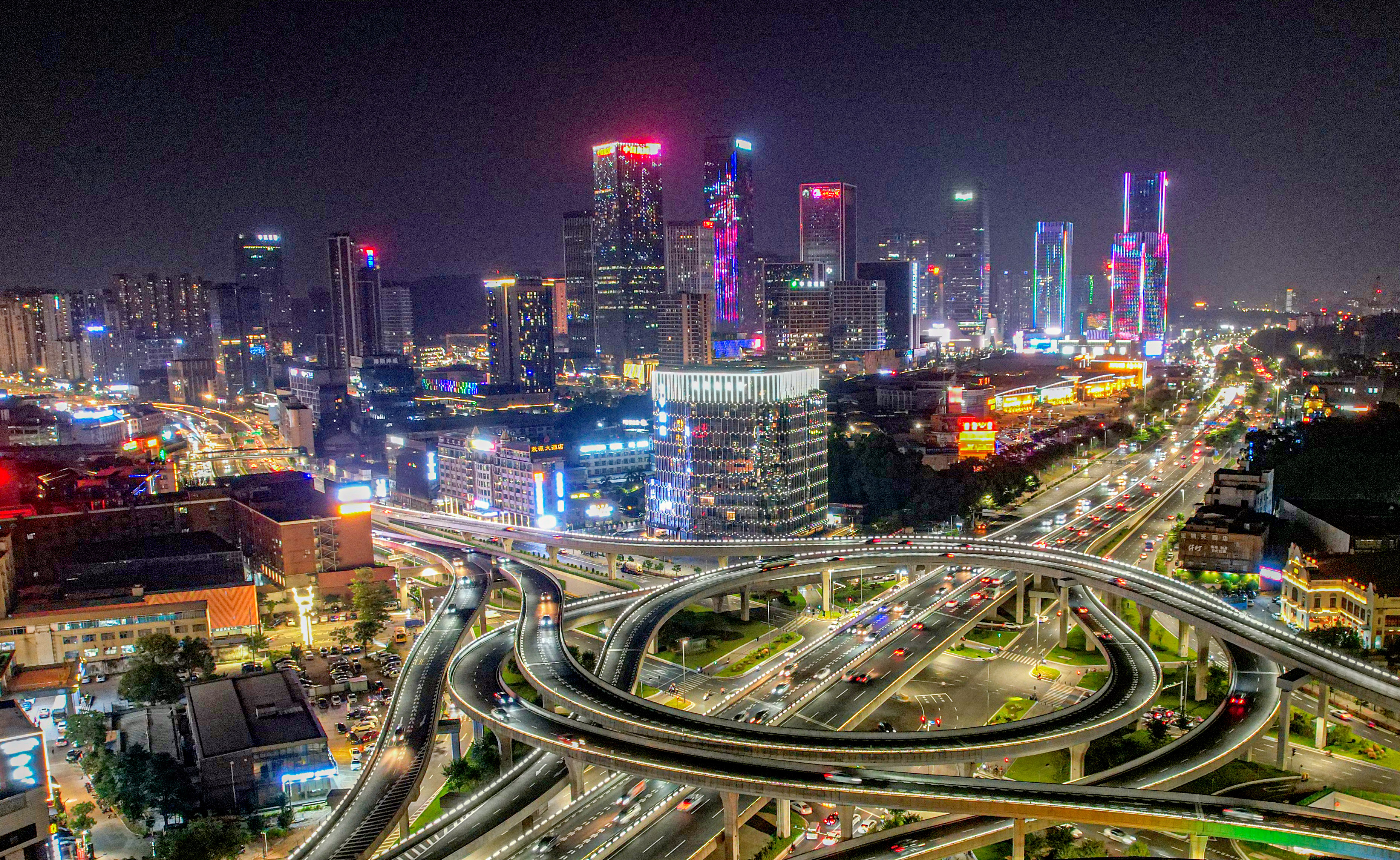 南村万博夜景（摄影：吴晓燕）.jpg