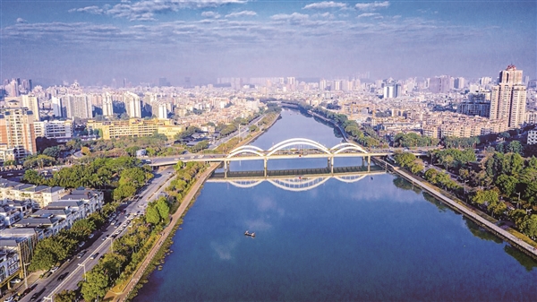 0603p1-2_b.jpg